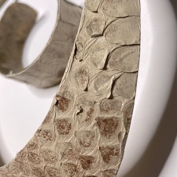 Vintage Brass with Snakeskin collar necklace, Earrings, & Bracelet Set - Picture 3 of 4